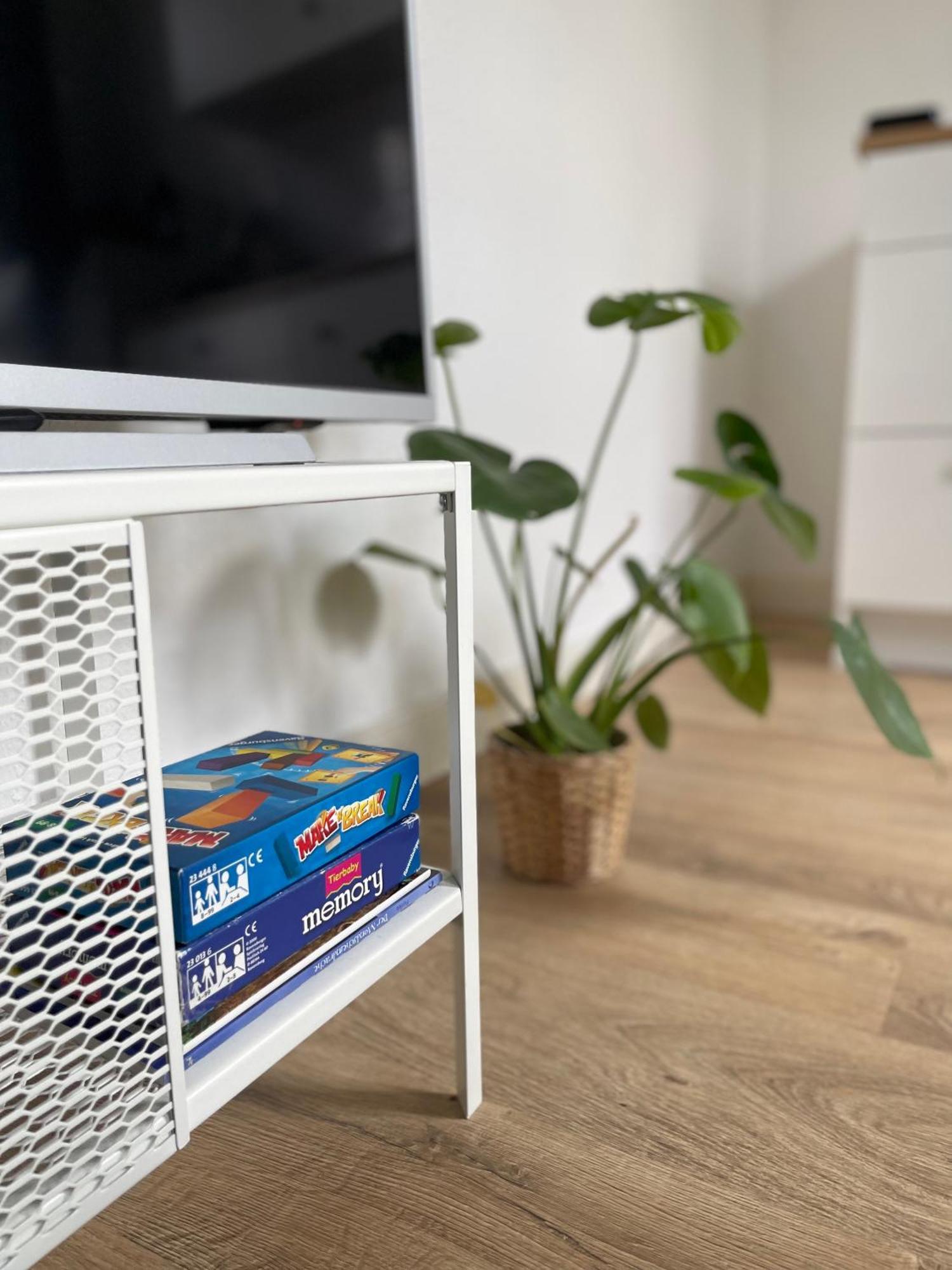Raha Apartments - Charmantes Studio-Apartment - Hbf - Gratis Parkplatz Erfurt Quarto foto